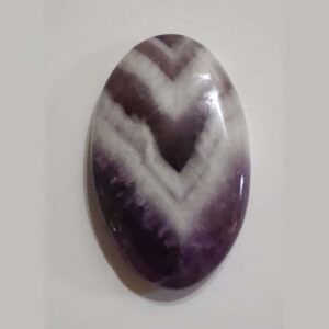 Chevron Amethyst, Oval