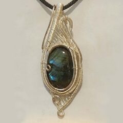 Wire Sculpture Labradorite Pendant